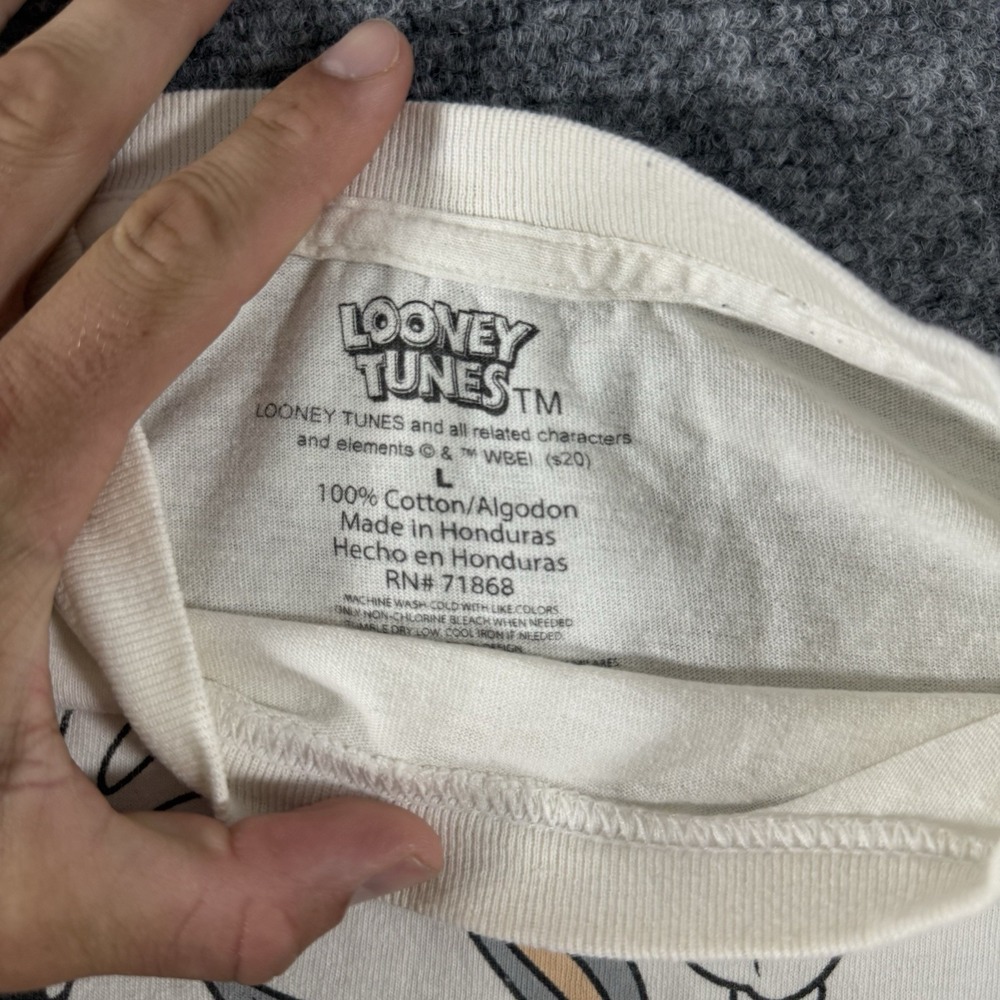 Looney Tunes Large White T-Shirt Bugs Bunny Daffy Taz Marvin The Martian - Picture 3 of 9